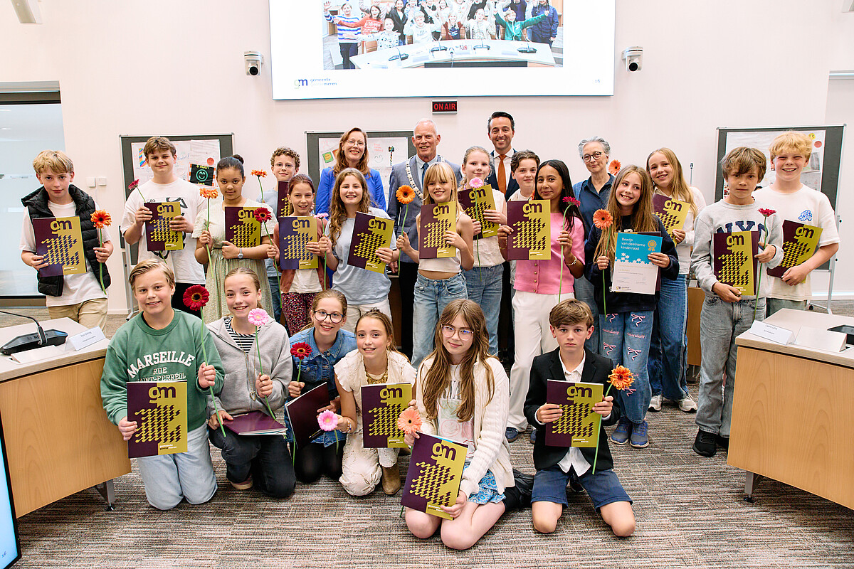 Op de foto alle vertegenwoordigers van de kinderraad 2025-2026